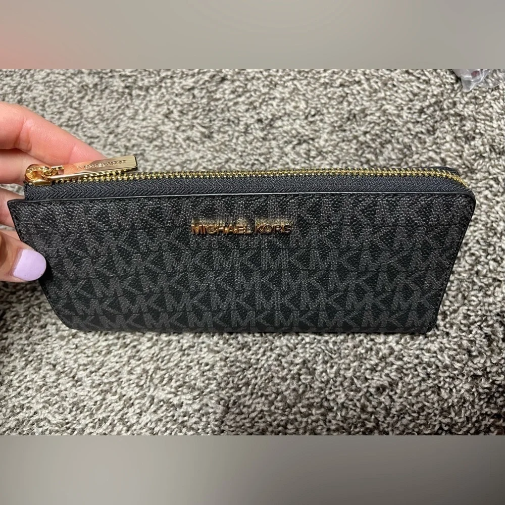 New Michael Kors black quarter zip wallet
